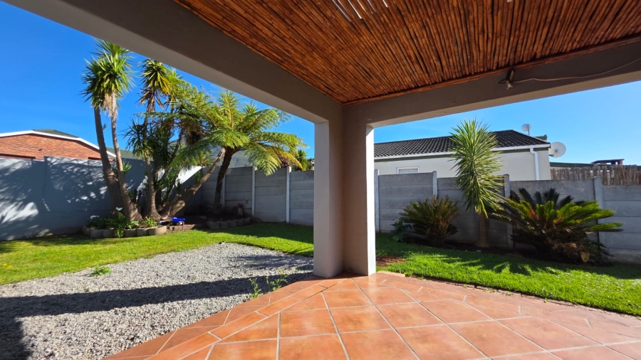 3 Bedroom Property for Sale in Denneoord Western Cape